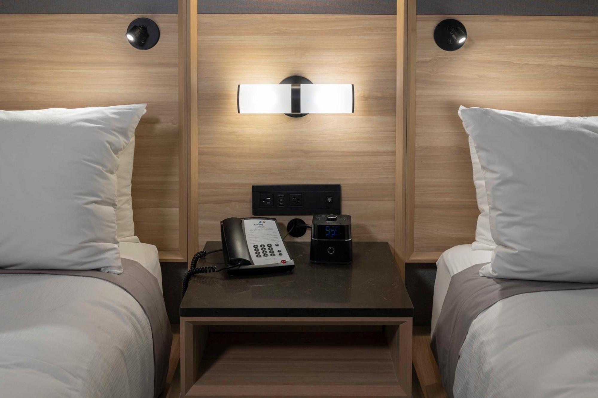 Accent Inns Vancouver Airport Richmond Eksteriør bilde